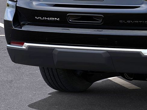New 2026 GMC Yukon Elevation image 14