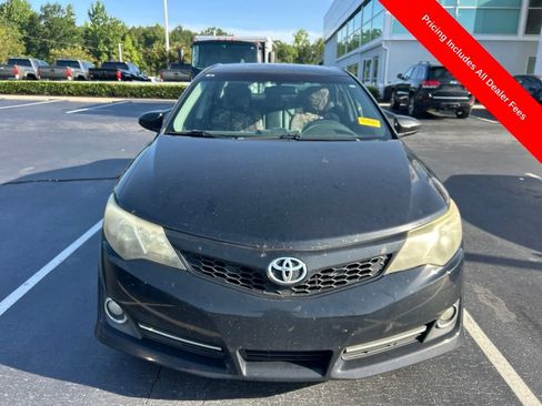 Used 2013 Toyota Camry SE FWD image 11