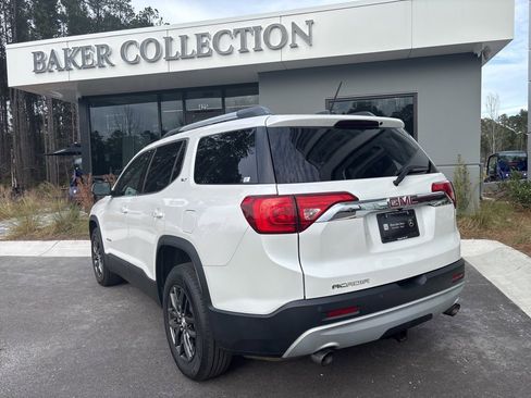 Used 2019 GMC Acadia SLT image 10