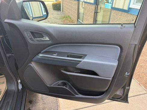 Used 2018 Chevrolet Colorado Z71 image 24