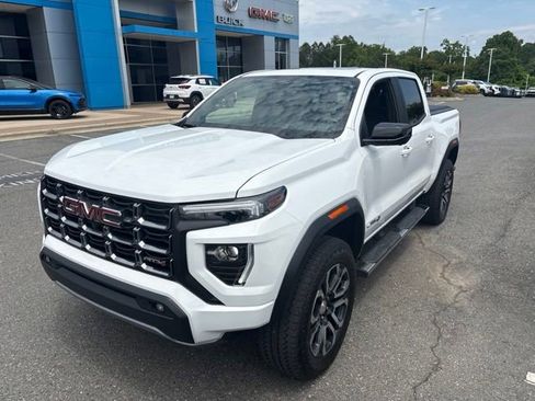 Used 2024 GMC Canyon AT4 w/ Technology Package AWD/4WD image 3