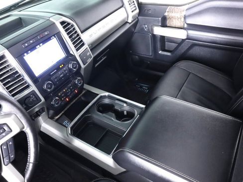 Used 2017 Ford F350 Lariat w/ Lariat Ultimate Package image 41