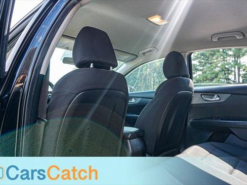 Used 2019 Kia Forte LXS FWD image 33