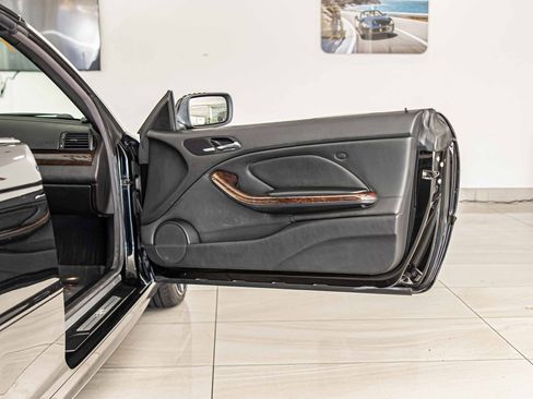 Used 2001 BMW 330Ci Convertible image 32