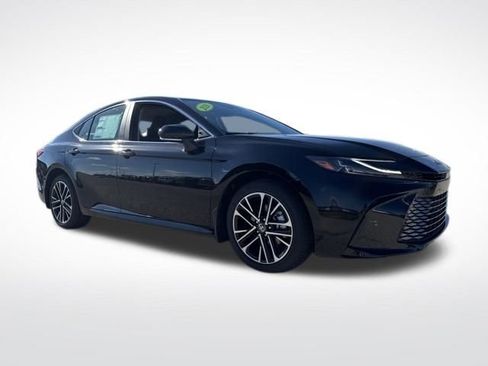 New 2026 Toyota Camry XLE image 9