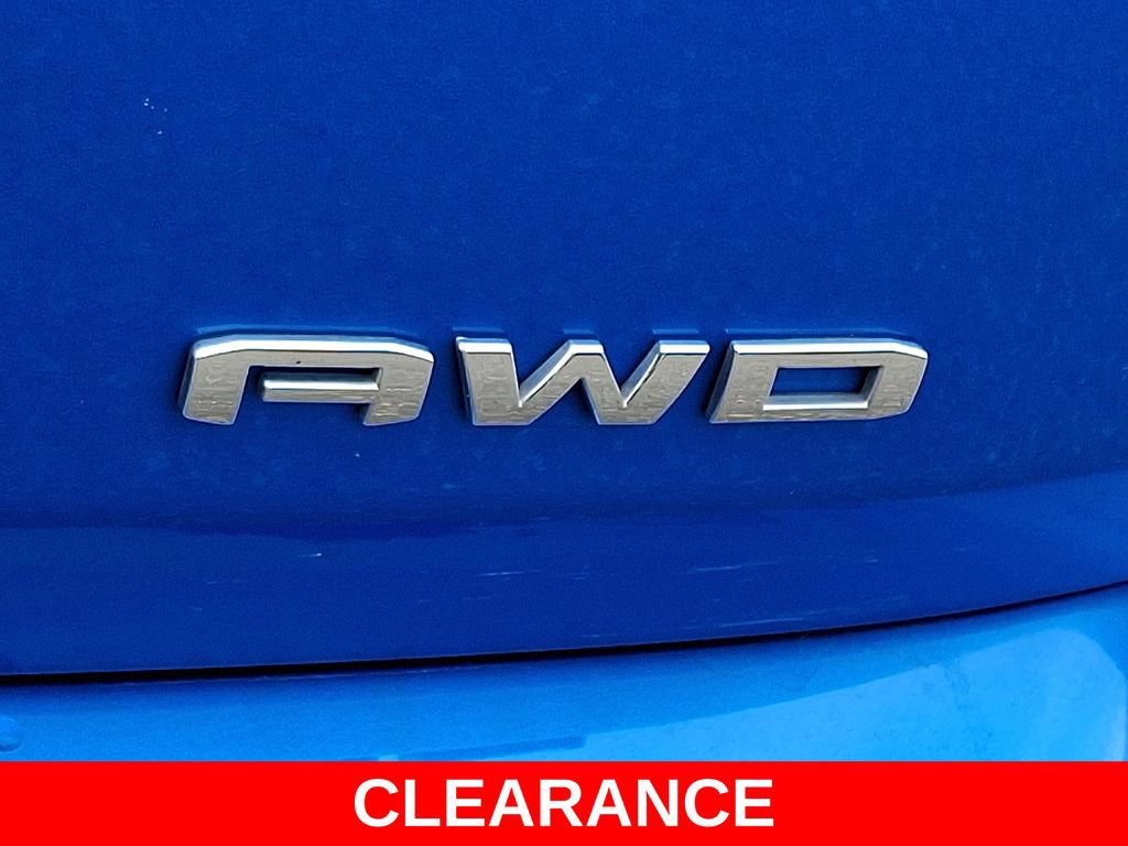 Used 2024 GMC Terrain SLT AWD/4WD image 30