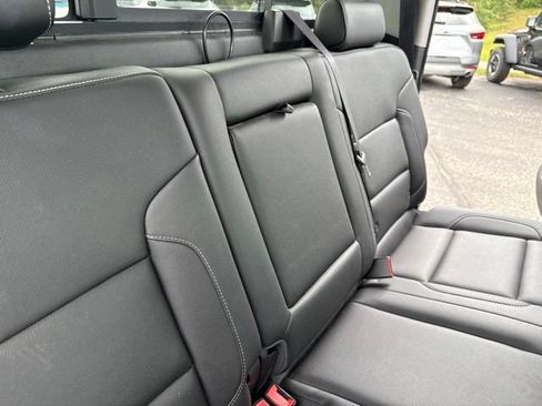 Used 2017 GMC Sierra 1500 SLT w/ SLT Preferred Package AWD/4WD image 23