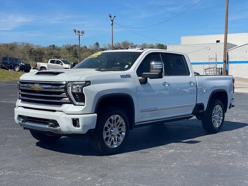 New 2026 Chevrolet Silverado 2500 High Country w/ Technology Package AWD/4WD image 3