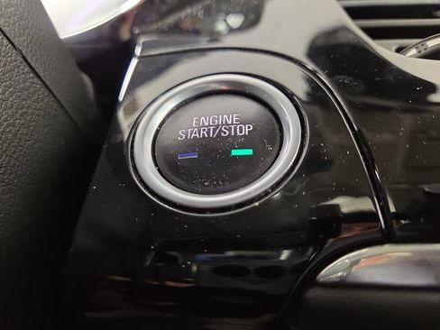 Used 2019 Buick Encore Essence w/ Experience Buick Package AWD/4WD image 26