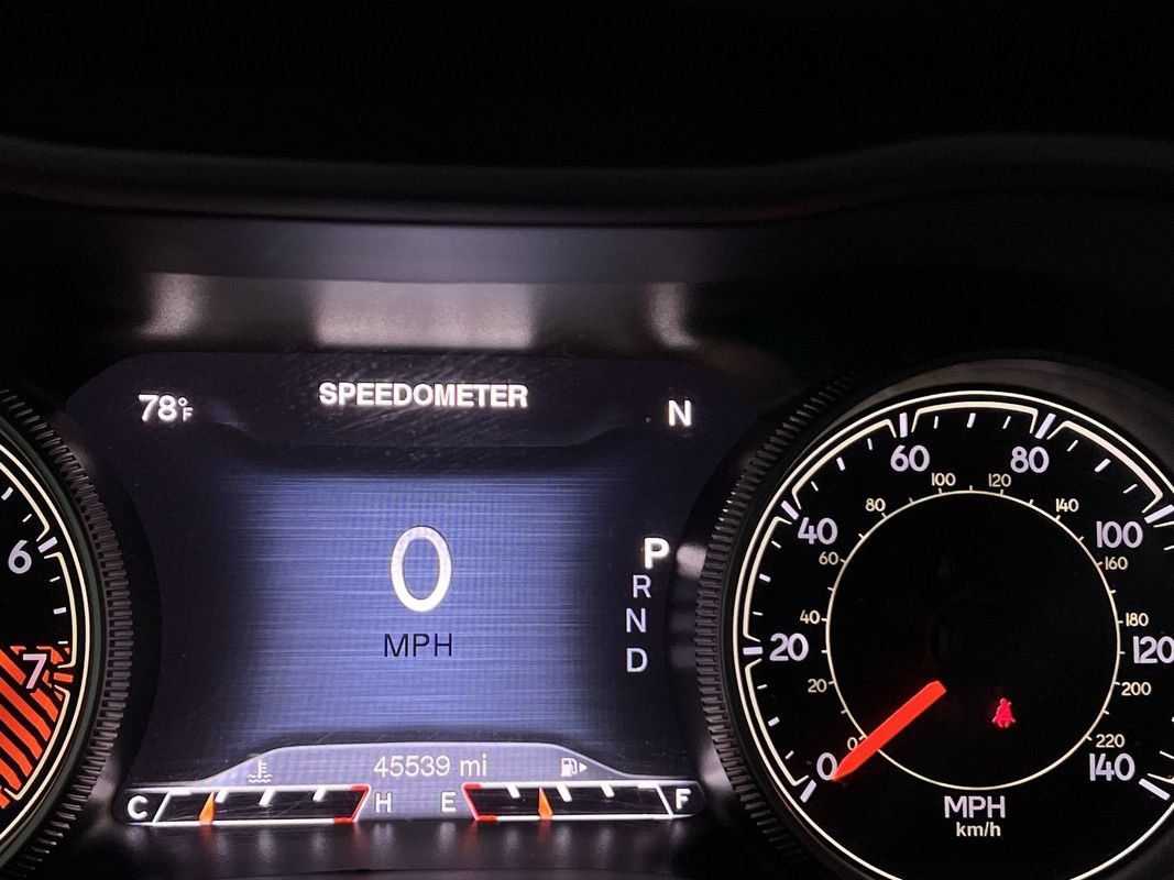 Used 2015 Jeep Cherokee Limited AWD/4WD image 17
