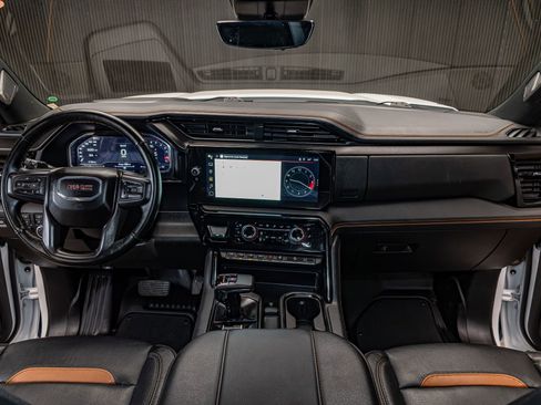 Used 2025 GMC Sierra 1500 AT4 w/ AT4 Premium Package image 18