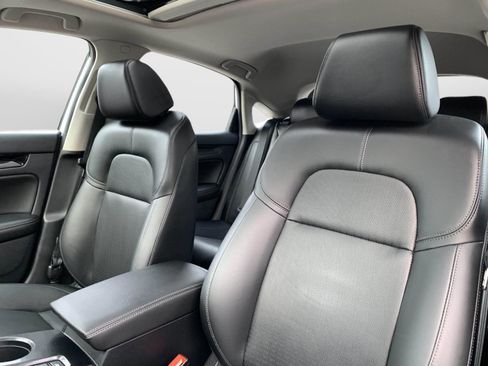 Certified 2024 Honda Civic EX-L image 32