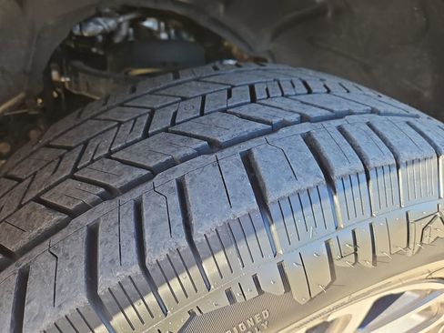 Used 2025 RAM 1500 Laramie image 11