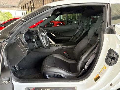 Used 2017 Chevrolet Corvette Grand Sport RWD image 12
