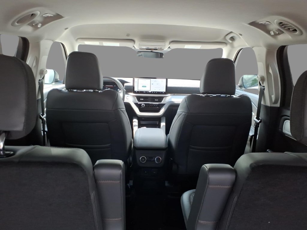 New 2026 Ford Explorer Active w/ Active Comfort Package AWD/4WD image 13