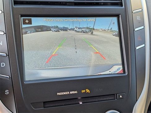 Used 2018 Lincoln MKC Reserve w/ Lincoln MKC Climate Package image 26