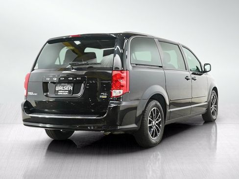 Used 2016 Dodge Grand Caravan R/T FWD image 5