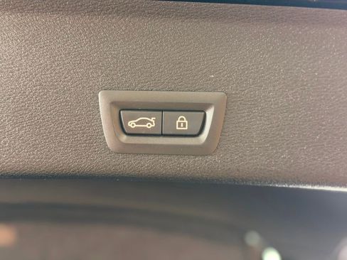 Used 2018 BMW X4 xDrive28i AWD/4WD image 19