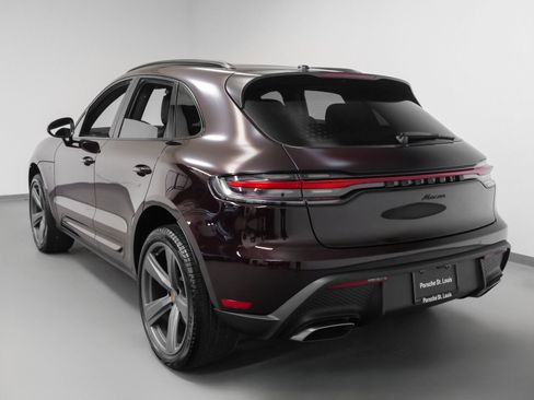 Used 2025 Porsche Macan image 3