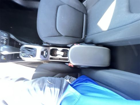 Used 2022 Jeep Renegade Sport w/ Sport Appearance Group image 21