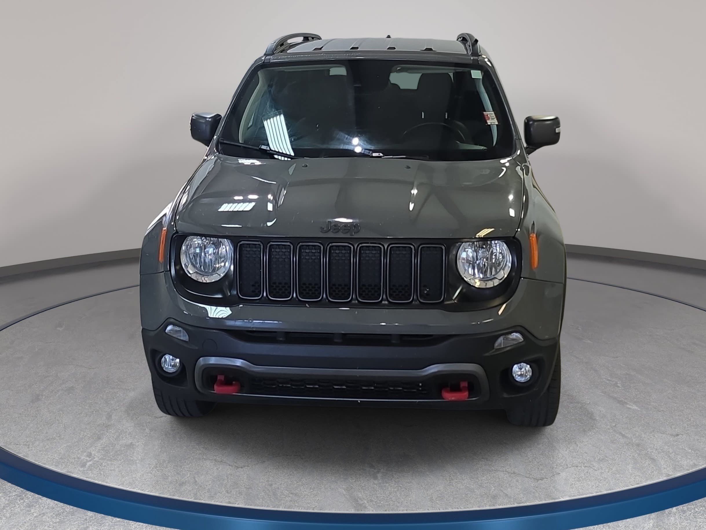 Used 2021 Jeep Renegade Trailhawk AWD/4WD image 3