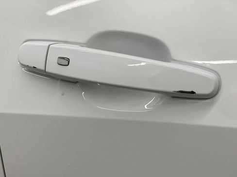 Used 2023 Chevrolet Malibu LT image 33