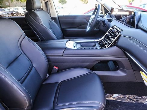 New 2025 Nissan Armada SV AWD/4WD image 18