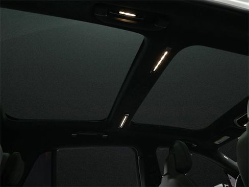 Used 2023 Mercedes-Benz EQS 580 4MATIC SUV image 20