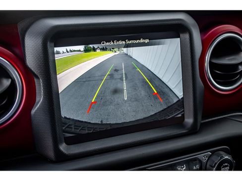 Used 2019 Jeep Wrangler Unlimited Rubicon w/ Dual Top Group image 41