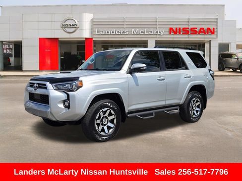 Used 2024 Toyota 4Runner TRD Off-Road Premium w/ Moonroof Package AWD/4WD image 9