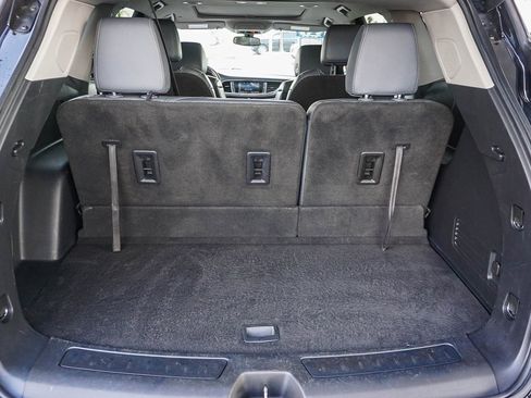 Used 2021 Buick Enclave Essence w/ Sound and Sites Package image 25