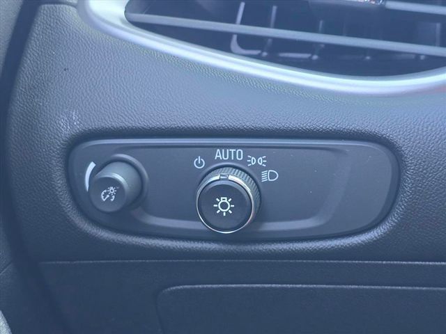 Certified 2025 Chevrolet Malibu LS FWD image 26