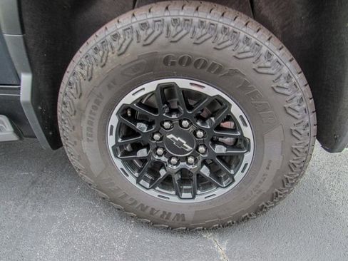 New 2026 Chevrolet Silverado EV Trail Boss image 10