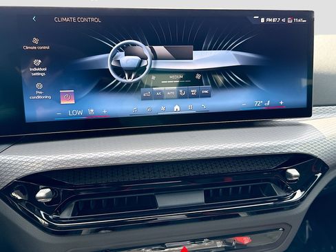 New 2027 BMW 430i Convertible w/ M Sport Package RWD image 33