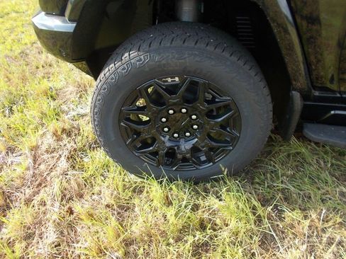 New 2025 GMC Hummer EV 2X image 9