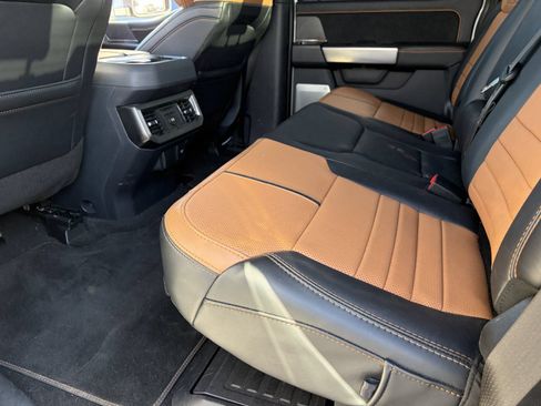 Used 2024 Ford F250 Platinum AWD/4WD image 18