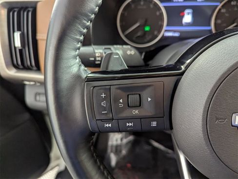 Used 2022 Nissan Pathfinder Platinum w/ Cargo Package image 23