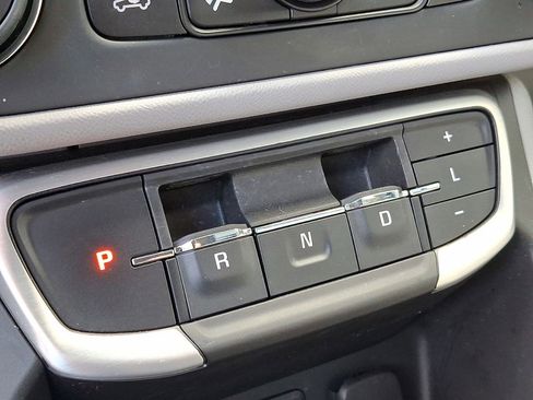 Certified 2023 GMC Terrain SLE w/ Driver Convenience Package image 15