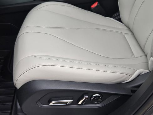 New 2026 Acura RDX SH-AWD image 13