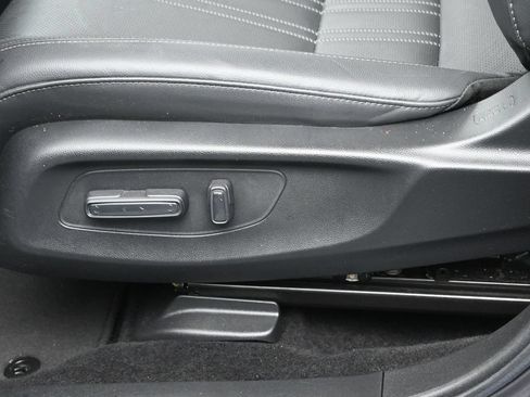 Used 2024 Honda HR-V EX-L image 15