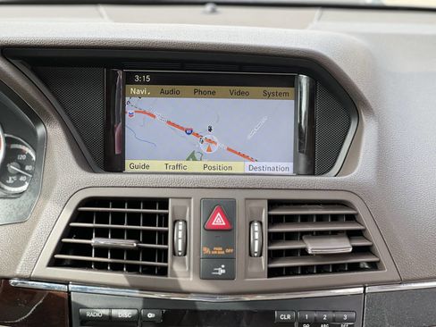 Used 2011 Mercedes-Benz E 350 Cabriolet image 28