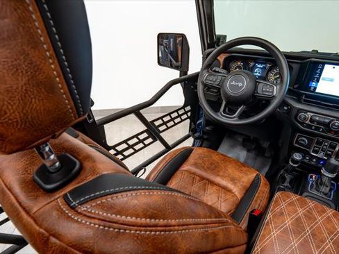 Used 2026 Jeep Wrangler Unlimited Sport image 40