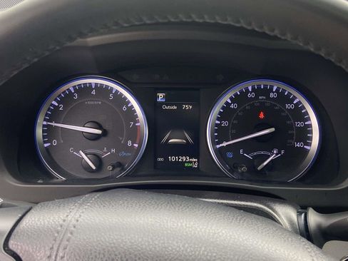 Used 2019 Toyota Highlander XLE image 37