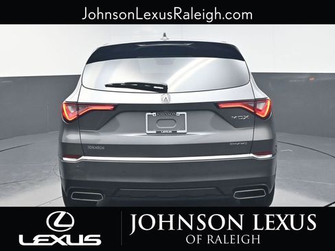 Used 2024 Acura MDX SH-AWD w/ Technology Package image 8