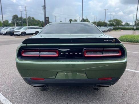 Used 2022 Dodge Challenger R/T Scat Pack w/ Dynamics Package RWD image 8