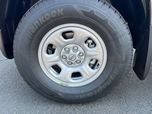 New 2026 Nissan Frontier S image 9