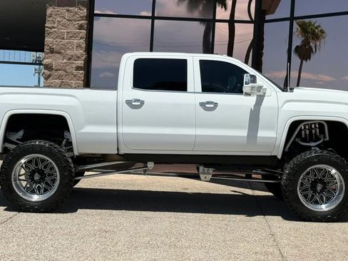 Used 2017 GMC Sierra 3500 Denali w/ Duramax Plus Package AWD/4WD image 14