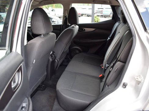 Used 2021 Nissan Rogue Sport S AWD/4WD image 32