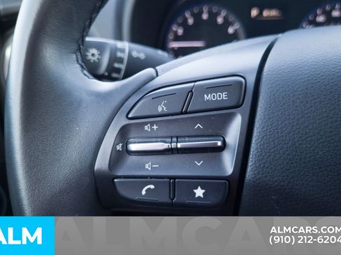 Used 2022 Hyundai Kona SEL w/ Convenience Package image 29