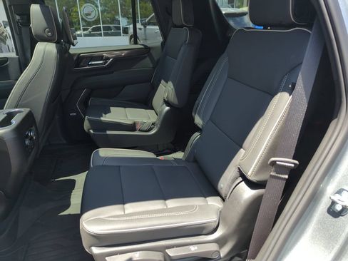 New 2026 GMC Yukon Elevation w/ Elevation Premium Package AWD/4WD image 29